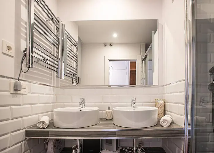 Holidays Edel 1 4 Personas 2 Y Parking Apartman *